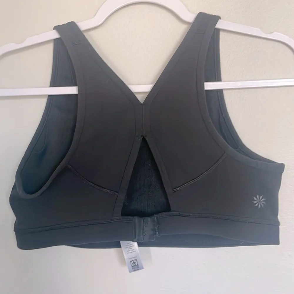Athleta black sports bra sz M - Image 2