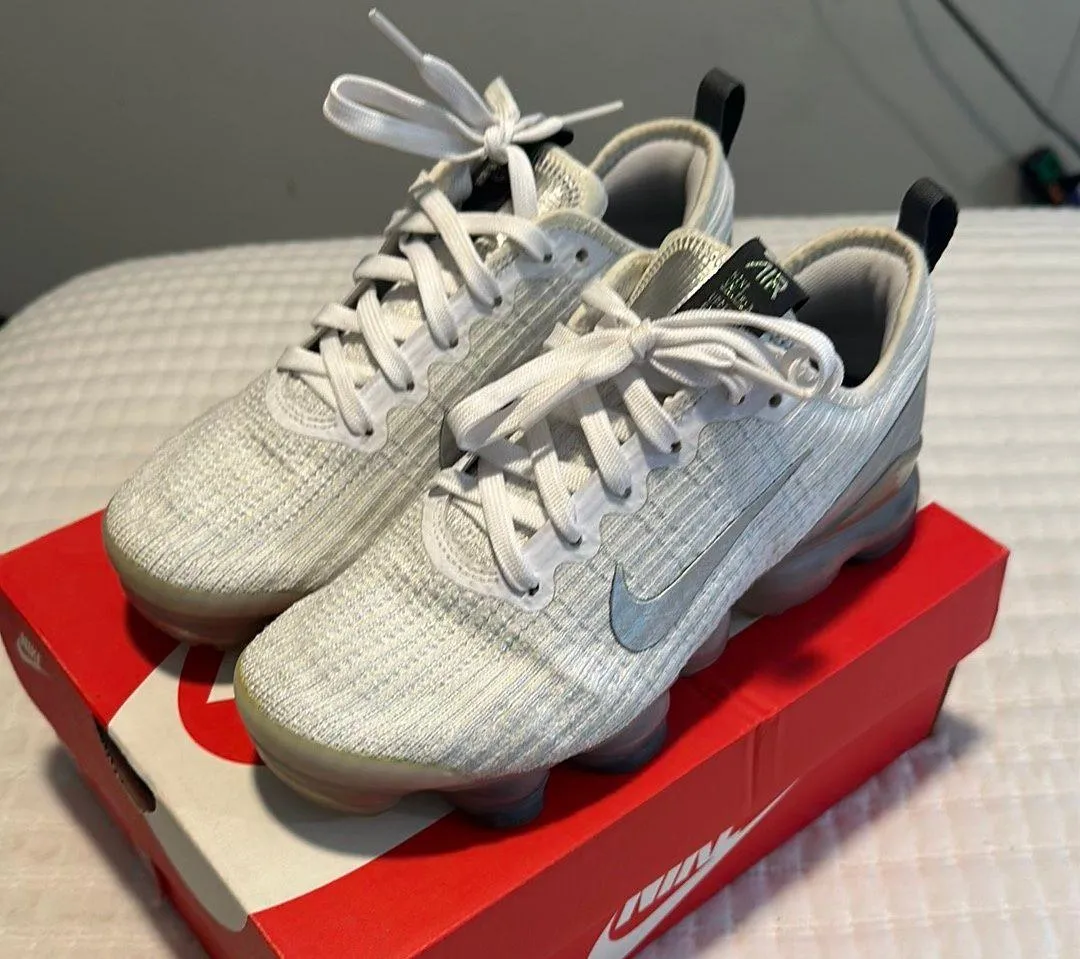 Air Vapormax Flyknit 3 - Image 4