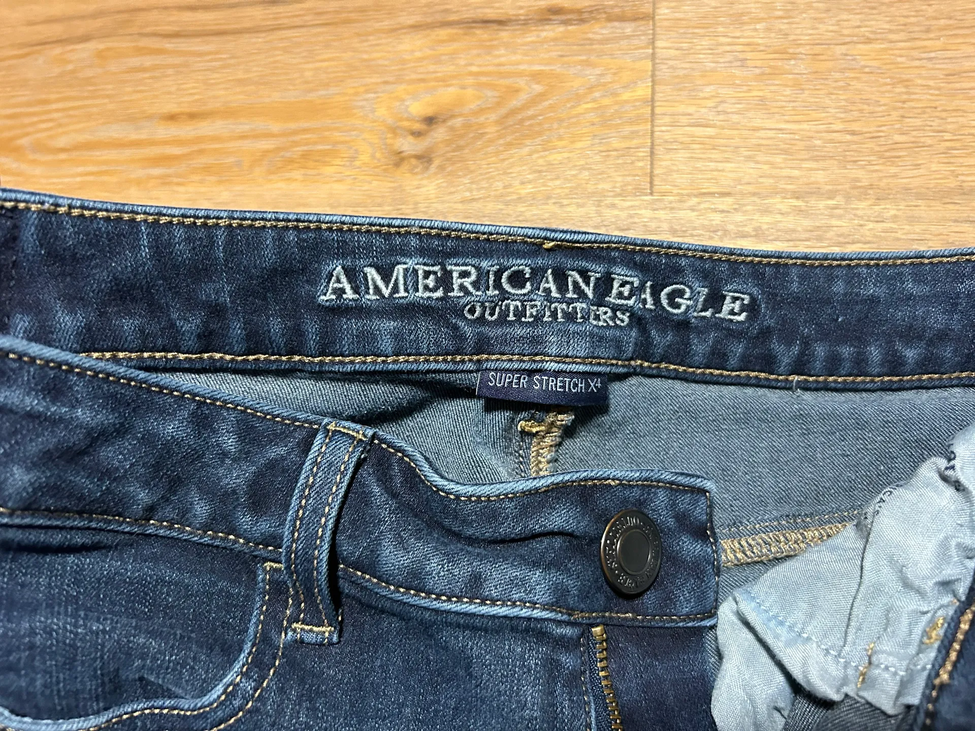 American Eagle Size 4 short  stretch jegging skinny jeans - Image 7