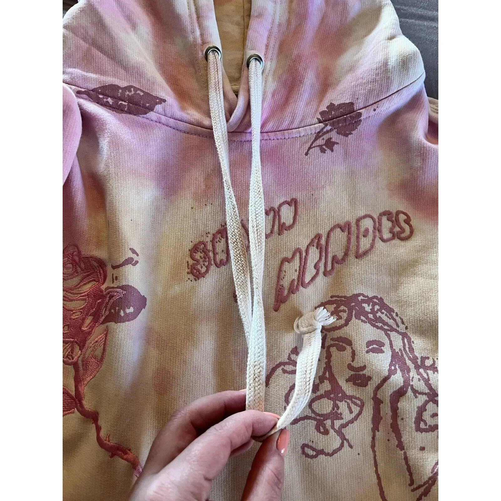 Shawn Mendes The Tour Concert Sketch II Tye Die Hoodie Size Medium Very Soft - Image 8