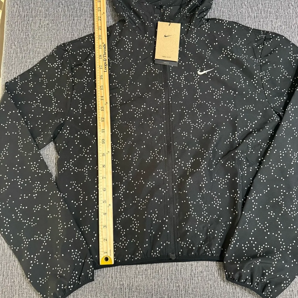 Nike Women’s Running Jacket - Image 16