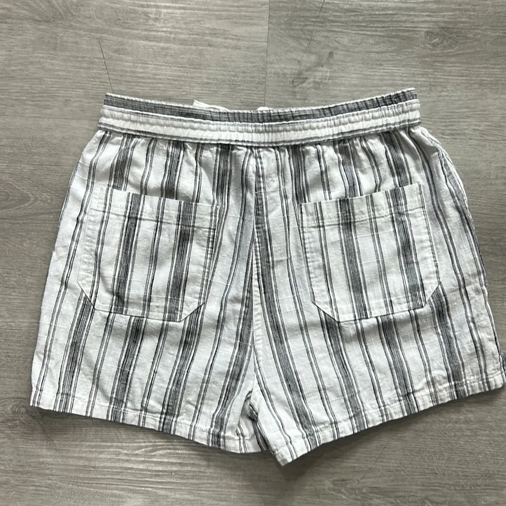 Marine layer • striped linen drawstring high waist shorts with pockets - Image 3