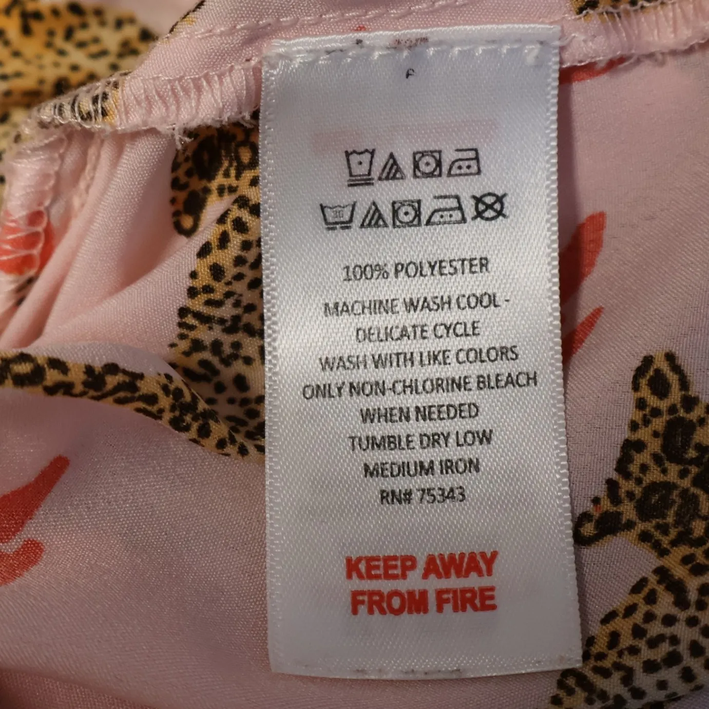 Bouffants & Broken Hearts Pink Leopards in Heels Pajama Set Shorts Top Size M Size M - Image 12