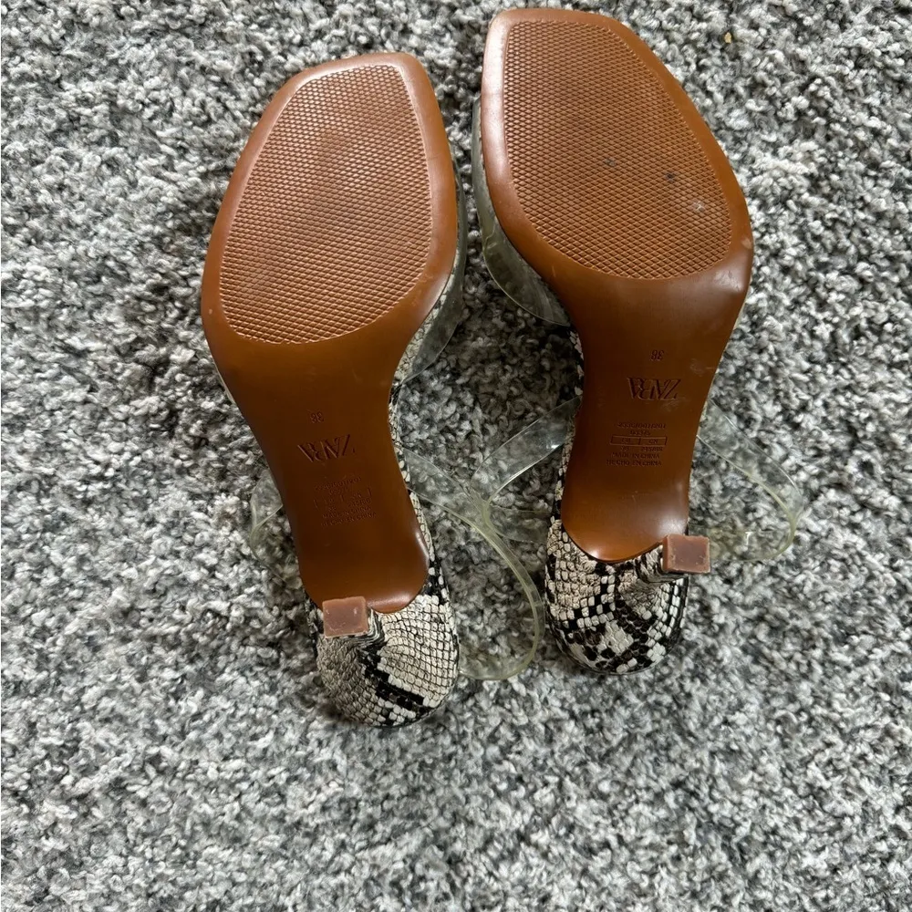 Zara sandales, size 38 - Image 3