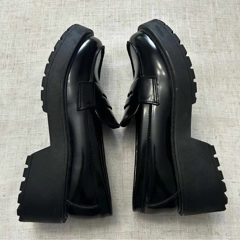 Madden Girl Women’s Chunky Black Loafers Size 6 1/2 Medium Like New - Image 5