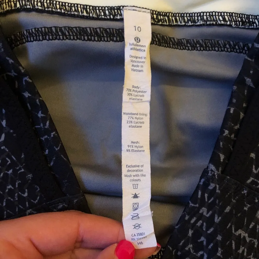 Lululemon real quick crop leggings size 10 - Image 7