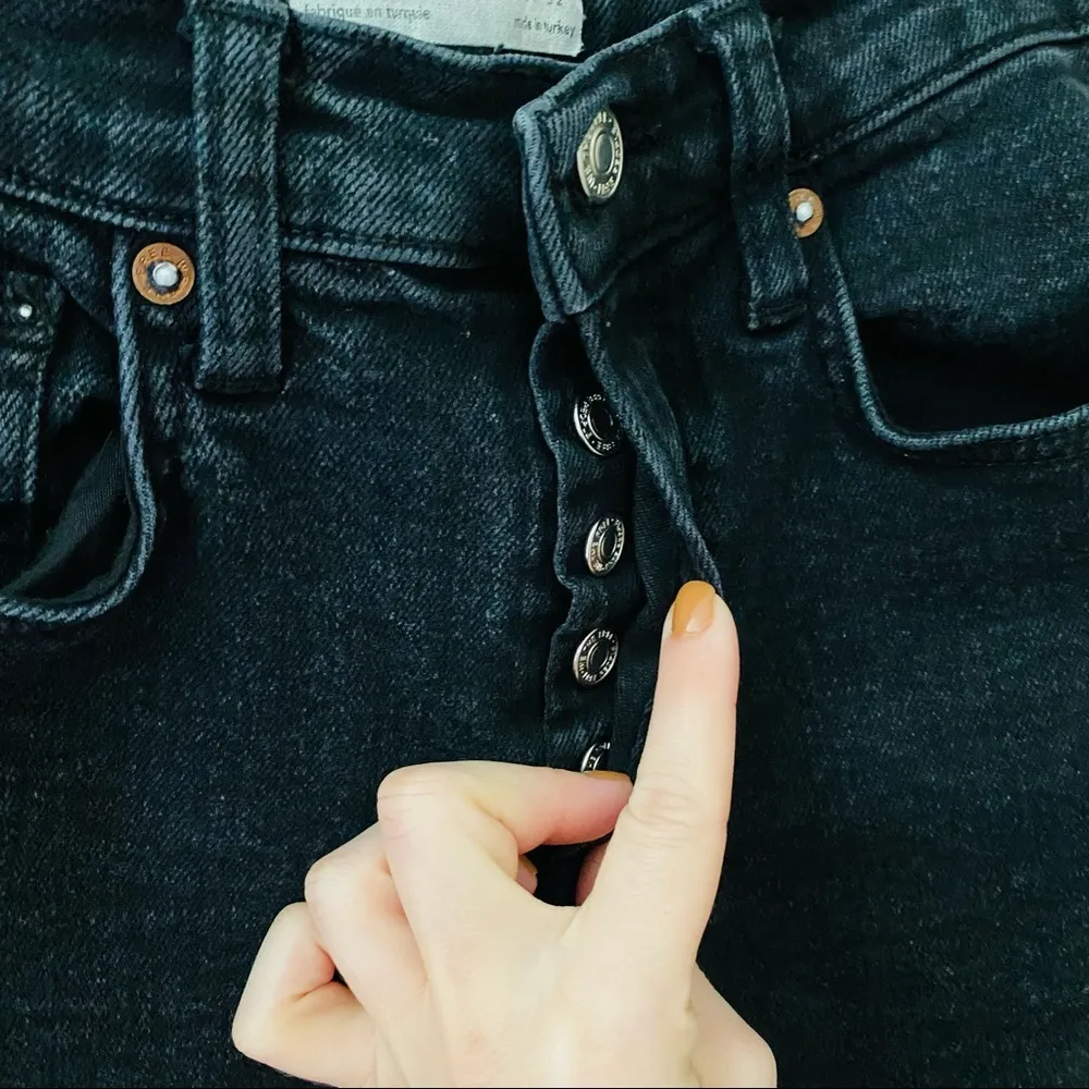 Free People High Rise Button Up Fly Skinny Denim Jeans Black Sz 26 - Image 7