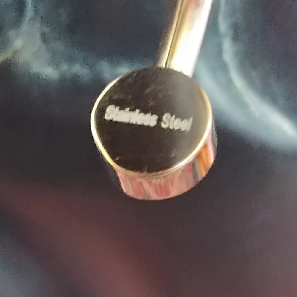 SS Rose Gold Foot Open Bangle Bracelet - Image 3