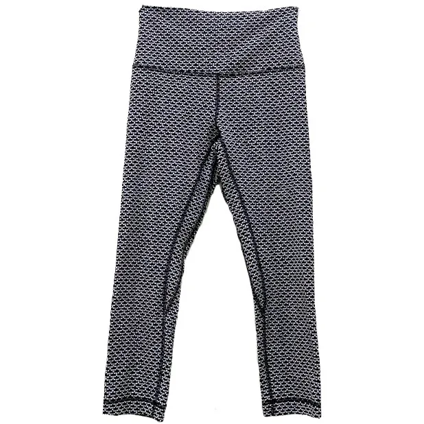 Lululemon Rare  Align 21” Crop Monochromatic Ice Grey Black Crop 4 - Image 4