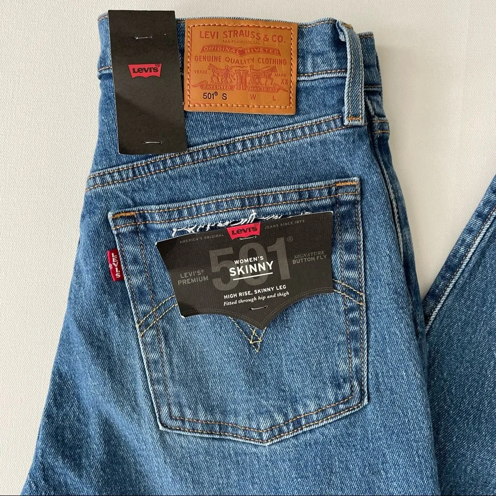 Levi’s Premium Women’s 501 SKINNY Jeans Size 25 x 30 - Image 3