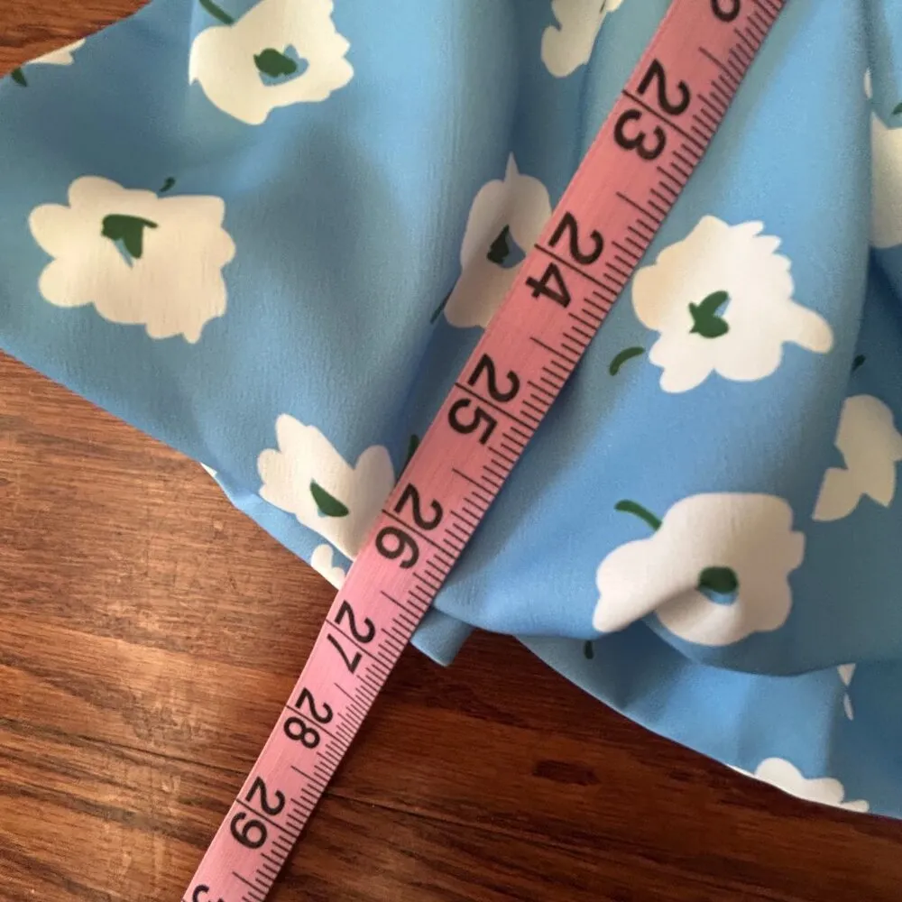 NWT LeLe Floral Ruffle Mini Dress Blue Size Medium Sweetheart Neckline Smocked - Image 14