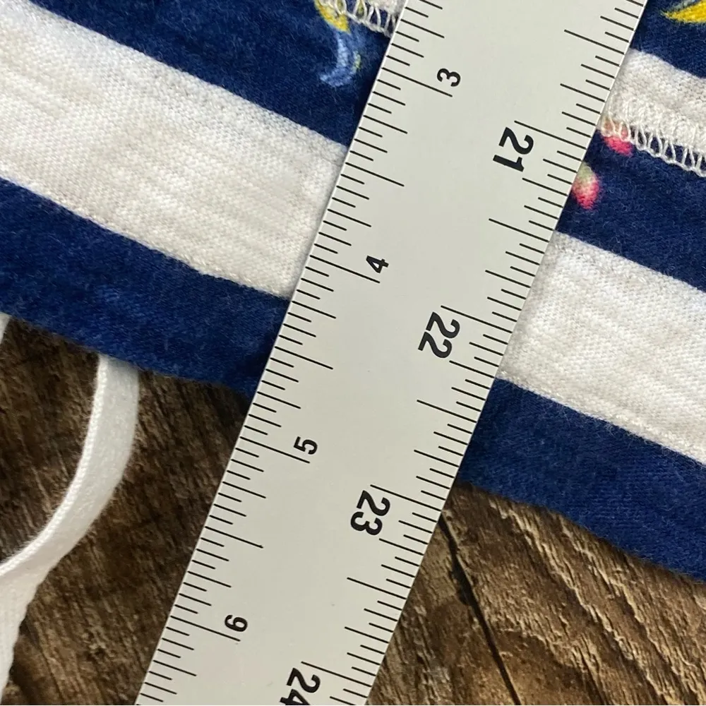 Tommy Bahama Shirt Women Size XS White Blue Floral Snap Mock Neck Front Pocket - Image 6