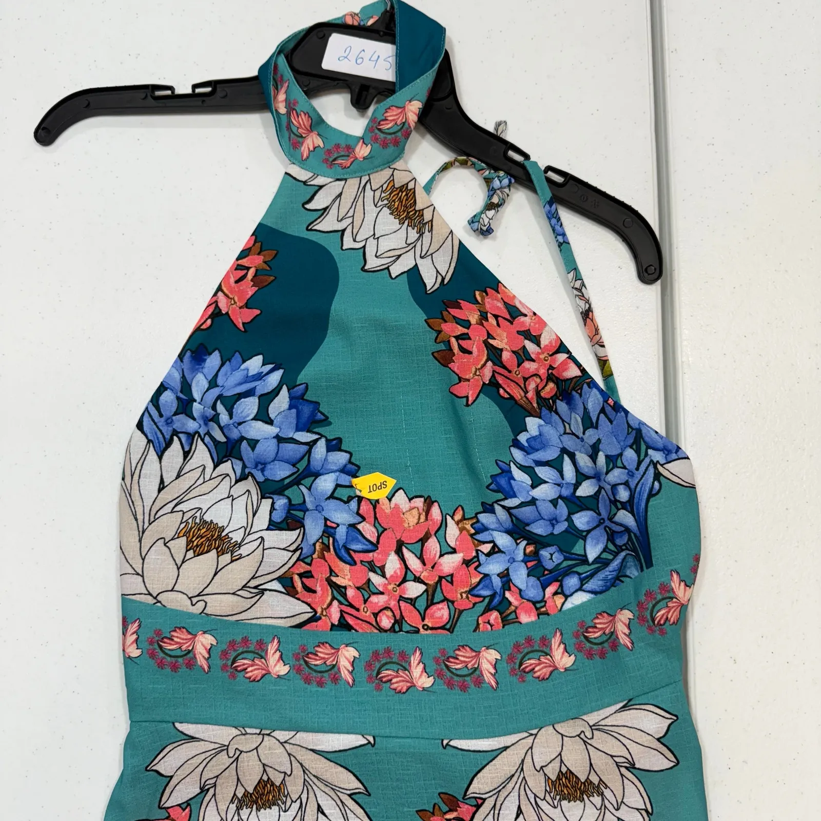 Agua Bendita Darmy blue floral
Maxi halter Dress Small - Image 4