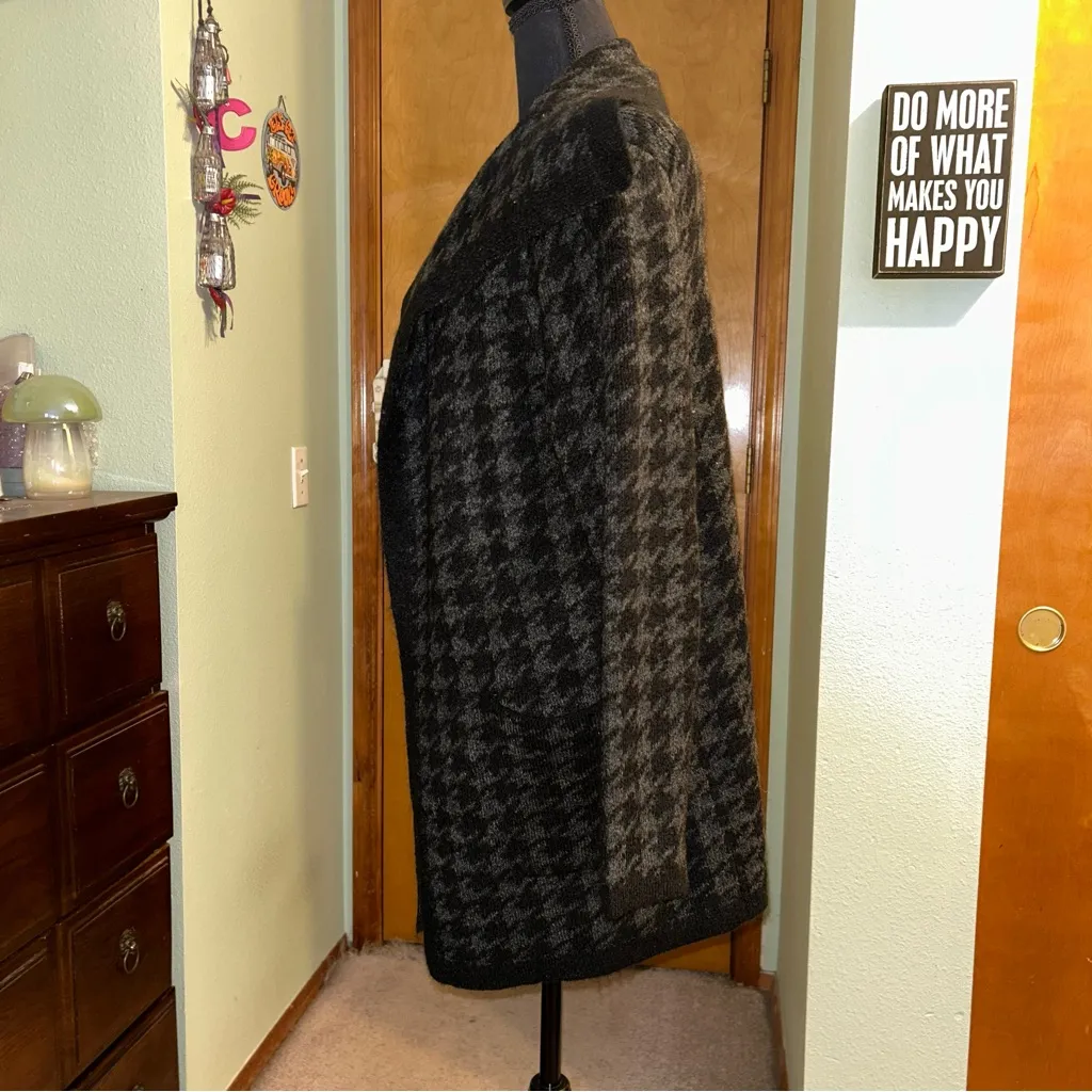 Max Studio black and gray houndstooth open front long cardigan coat size S - Image 4