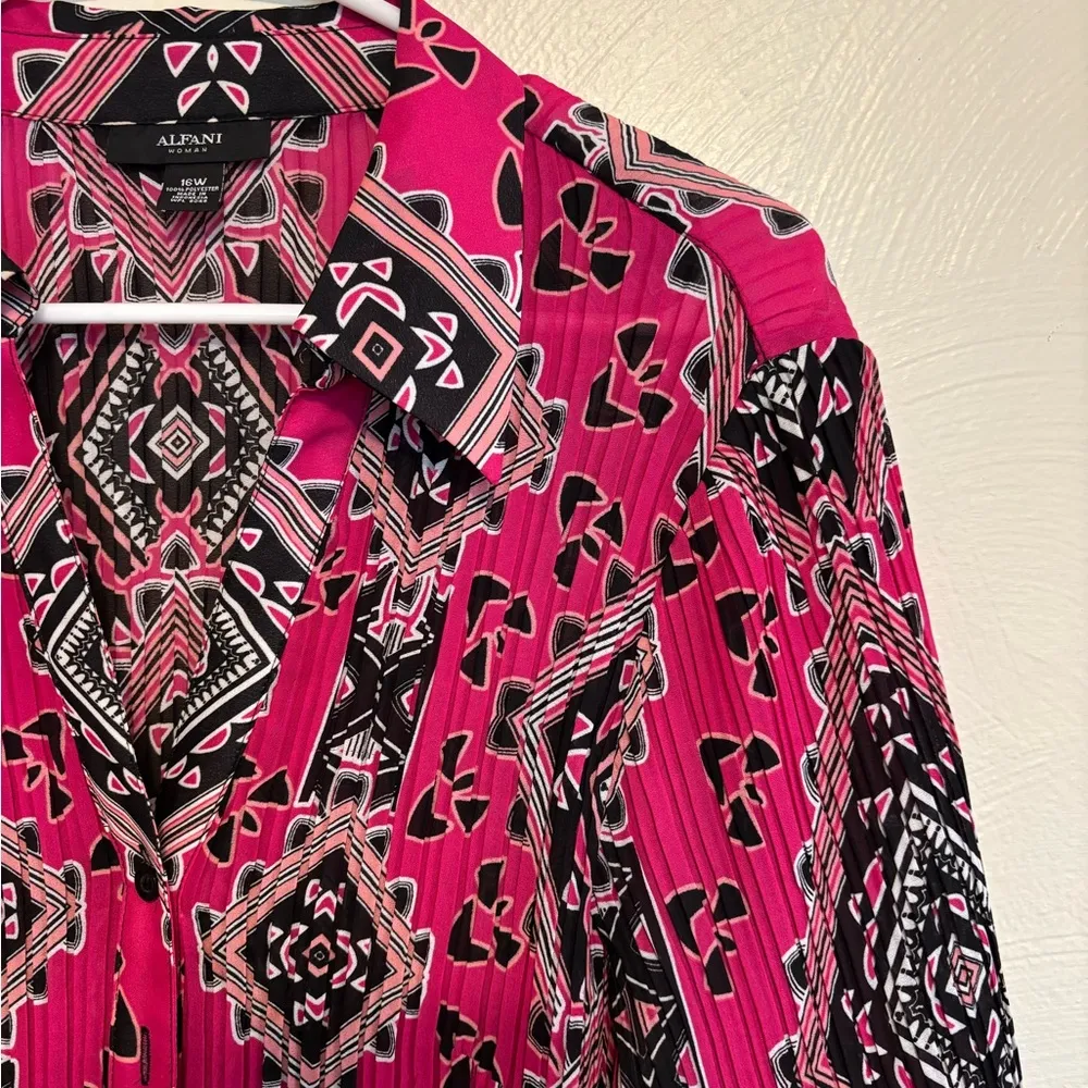 Alfani  Pink and Black Geometric Tunic - Image 5
