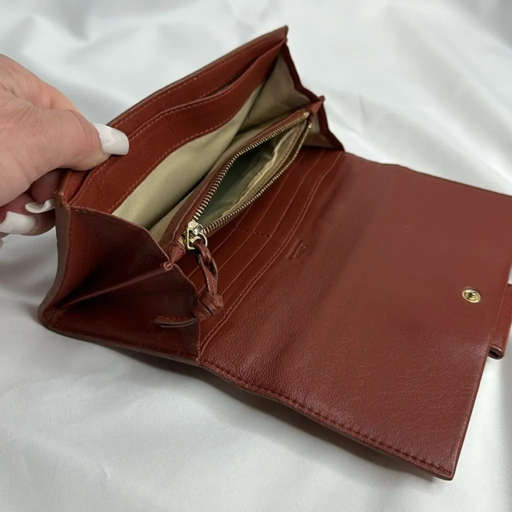 Chloe Leather Bobbie Cognac Wallet per-owned - Image 13