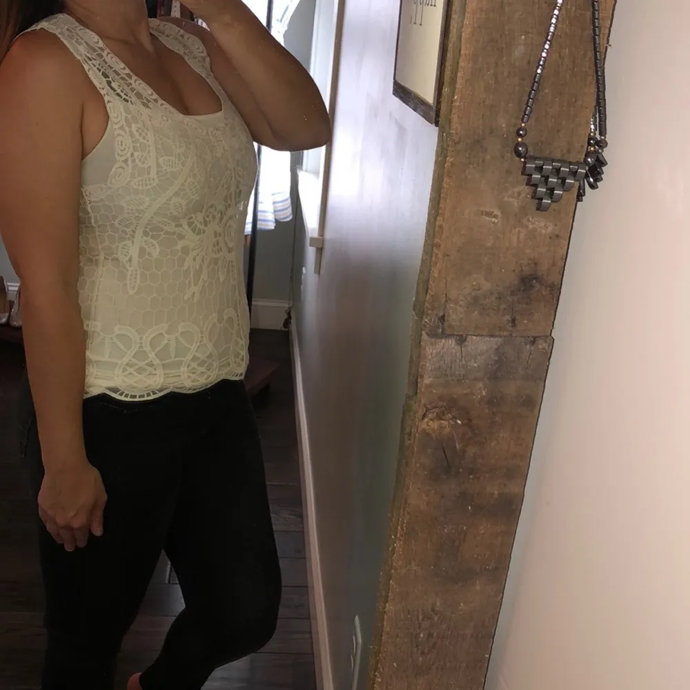 FLYING Tomato medium cream lace summer blouse - Image 4