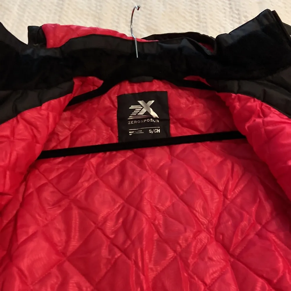 ZEROXPOSUR Women’s Jacket size S brand new with tags color black/ pink inside - Image 11