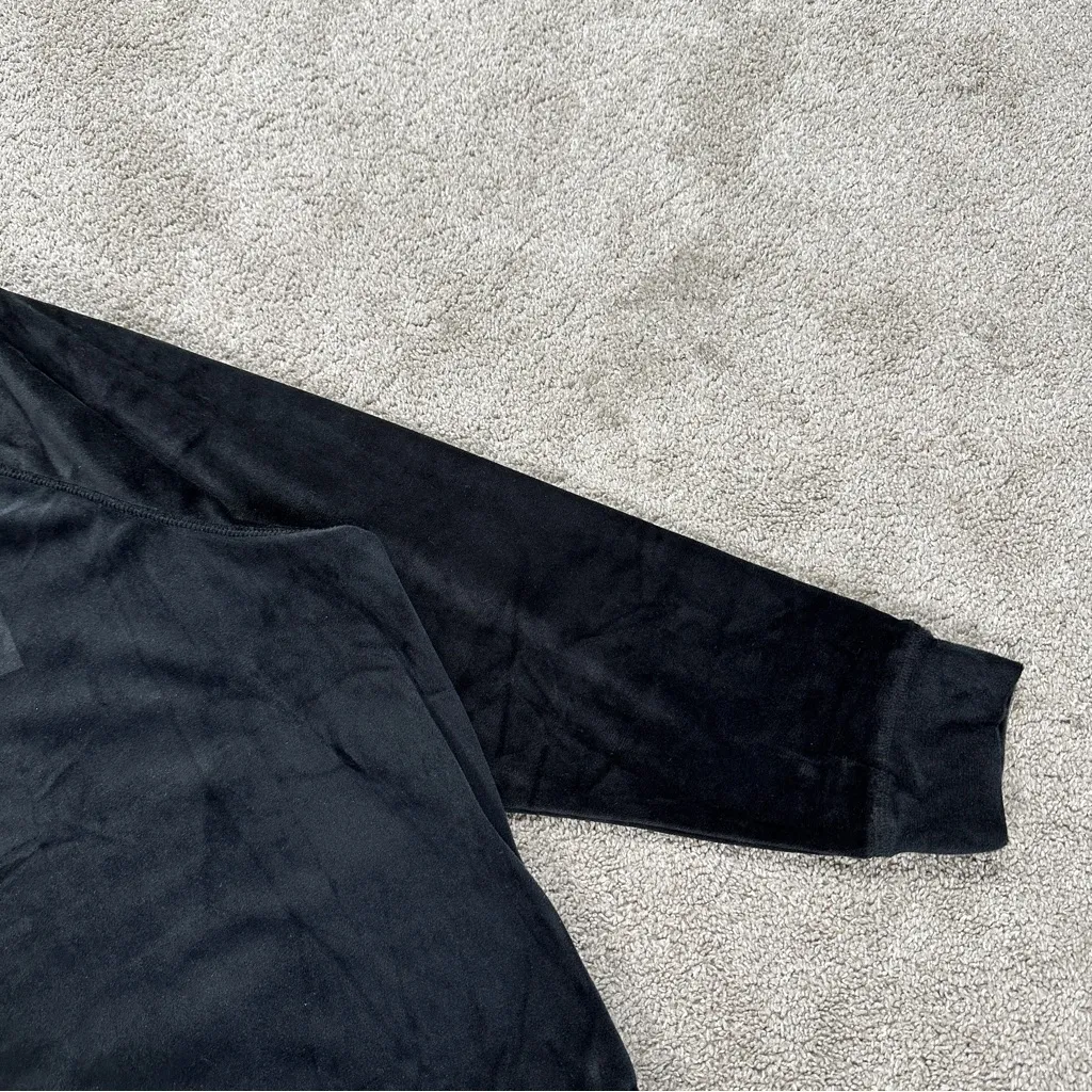 Juicy Couture Women’s Velour Velvet Sweatshirt Top Crewneck Loungewear Balck 1X - Image 6