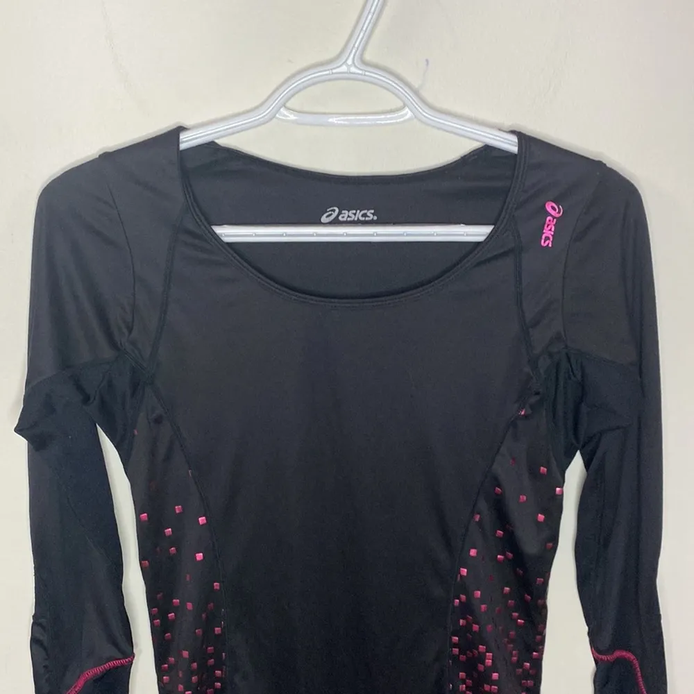 ASICS running long sleeve athletic top with shimmering geo print size S - Image 3