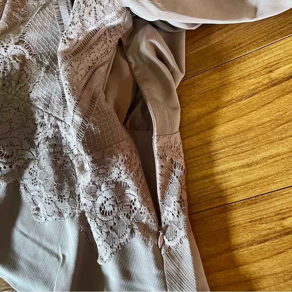 Lulus Loving Arms Taupe Lace Long Sleeve Peplum Top New Medium - Image 7