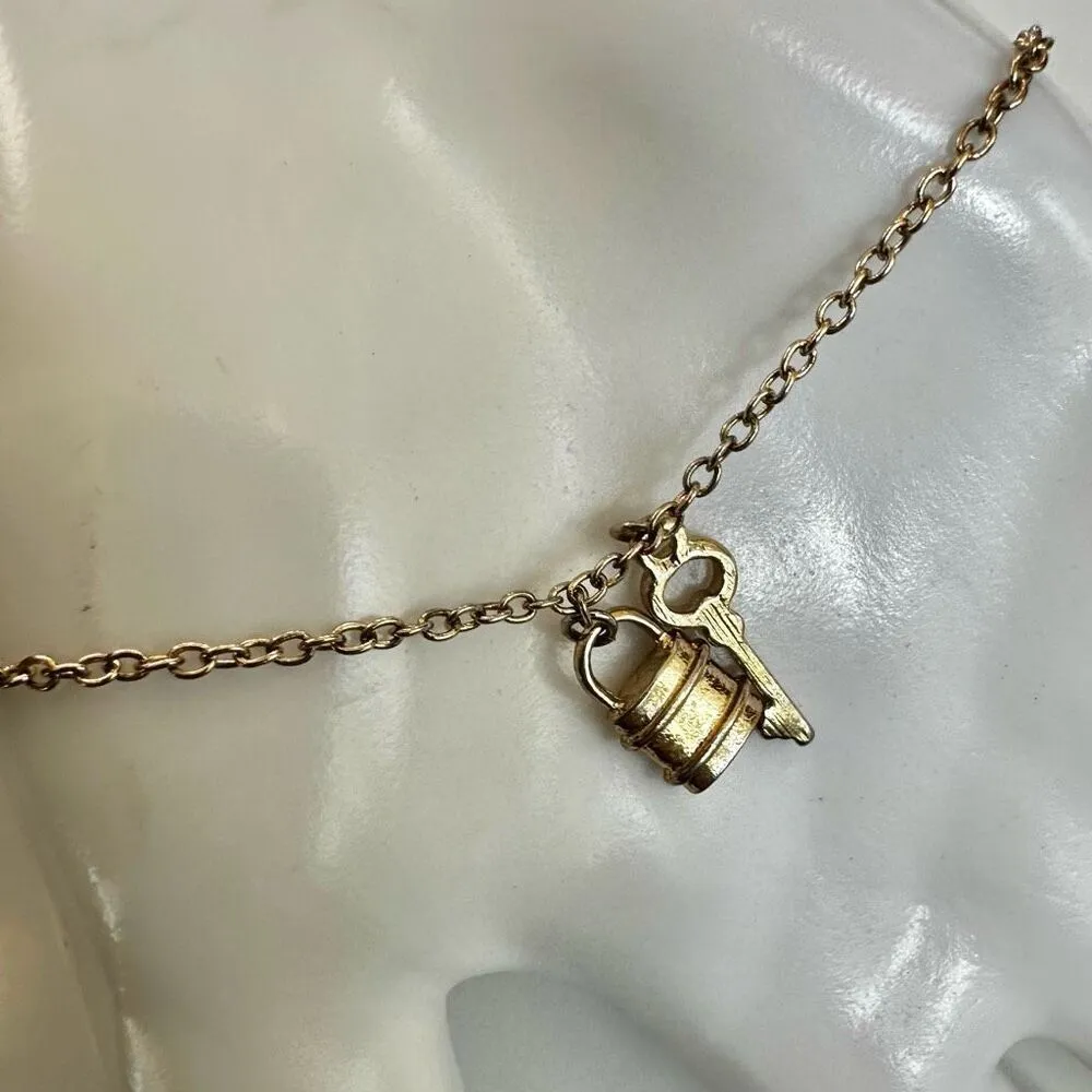 Gold tone lock and key charm chain bracelet - Image 6