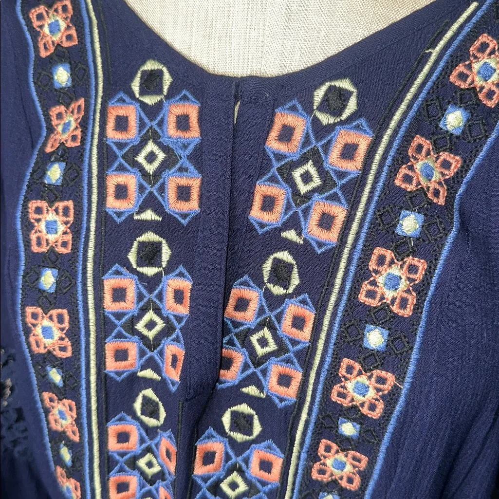 Peachpuff USA Flowy Mini Dress Printed Lacey Cold Shoulder Dress Longsleeve Blue Size M - Image 6