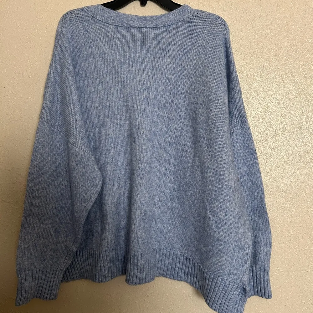 Ella Moss Blue V-Neck Relaxed Sweater - Image 2