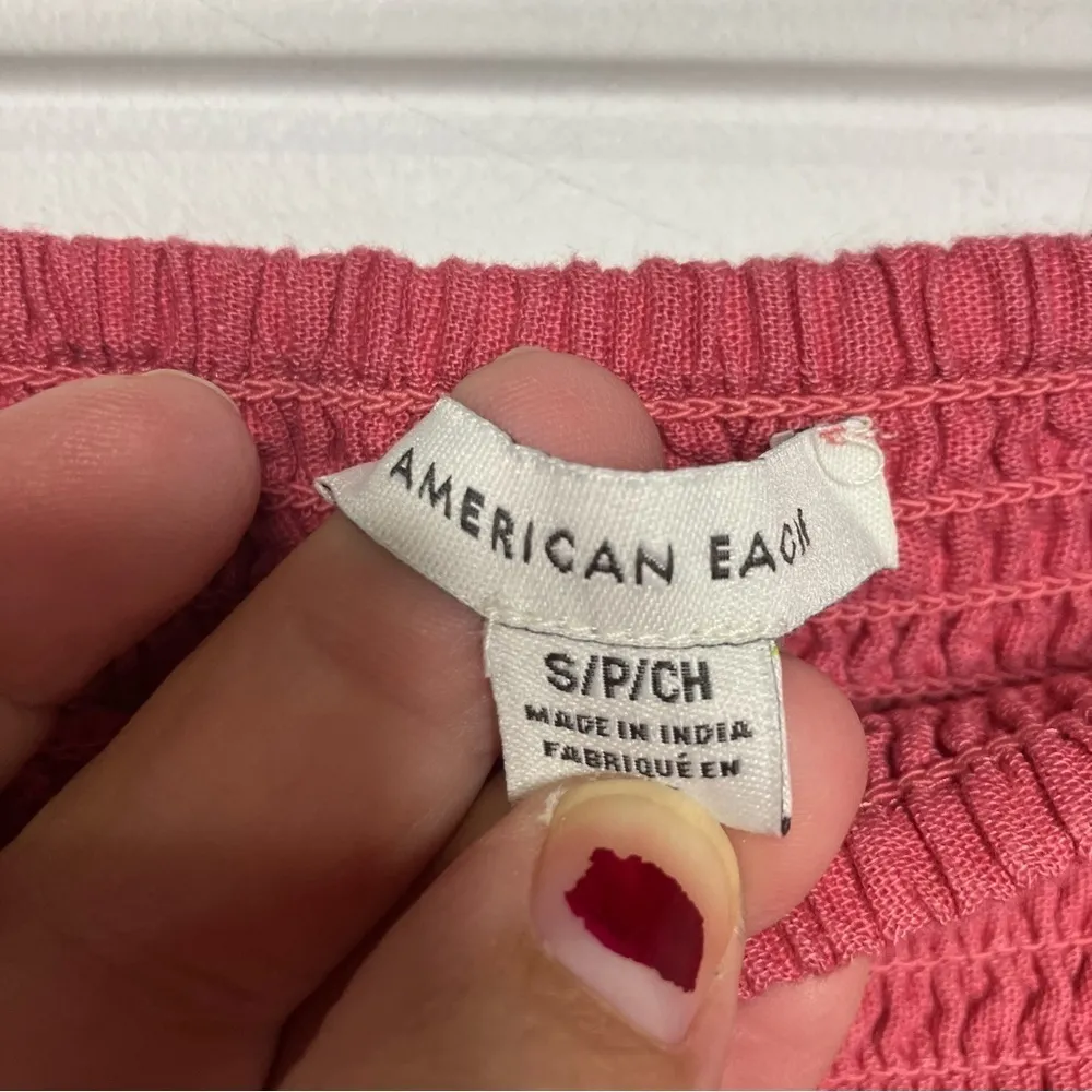 American‎ Eagle Outfitters pink eyelet mini skirt size small - Image 3