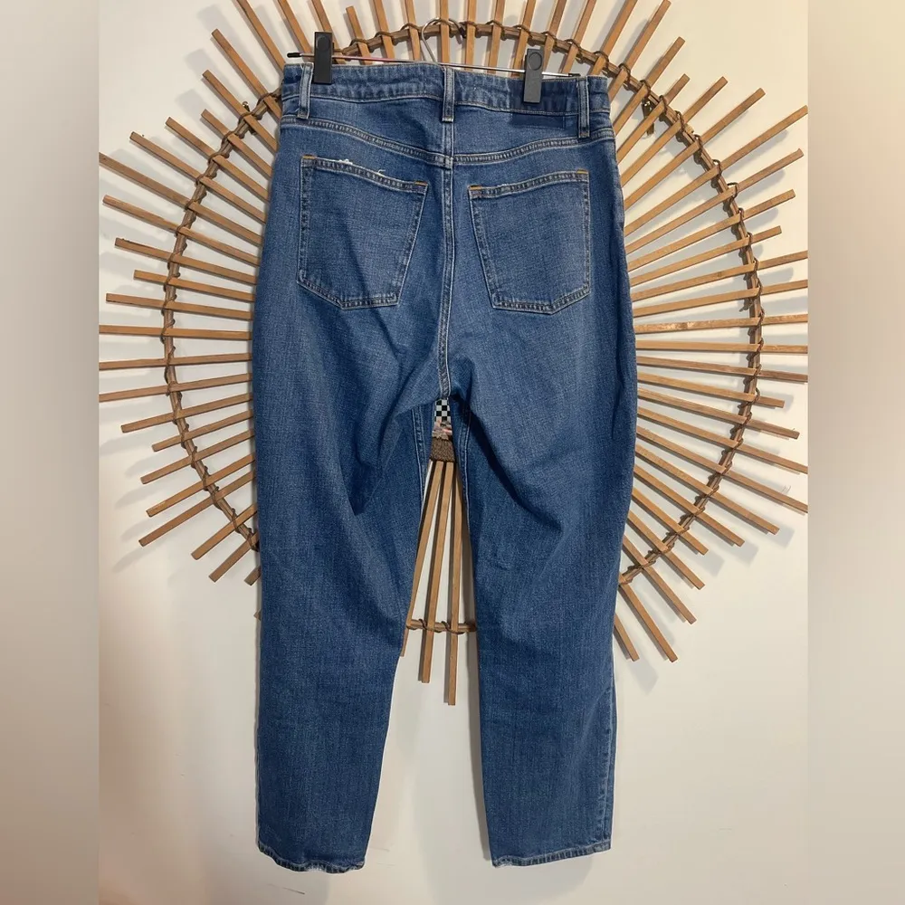 Abercrombie & Fitch Women’s High Rise The Mom Jean Curve Love in Dark Destroy 29 - Image 11