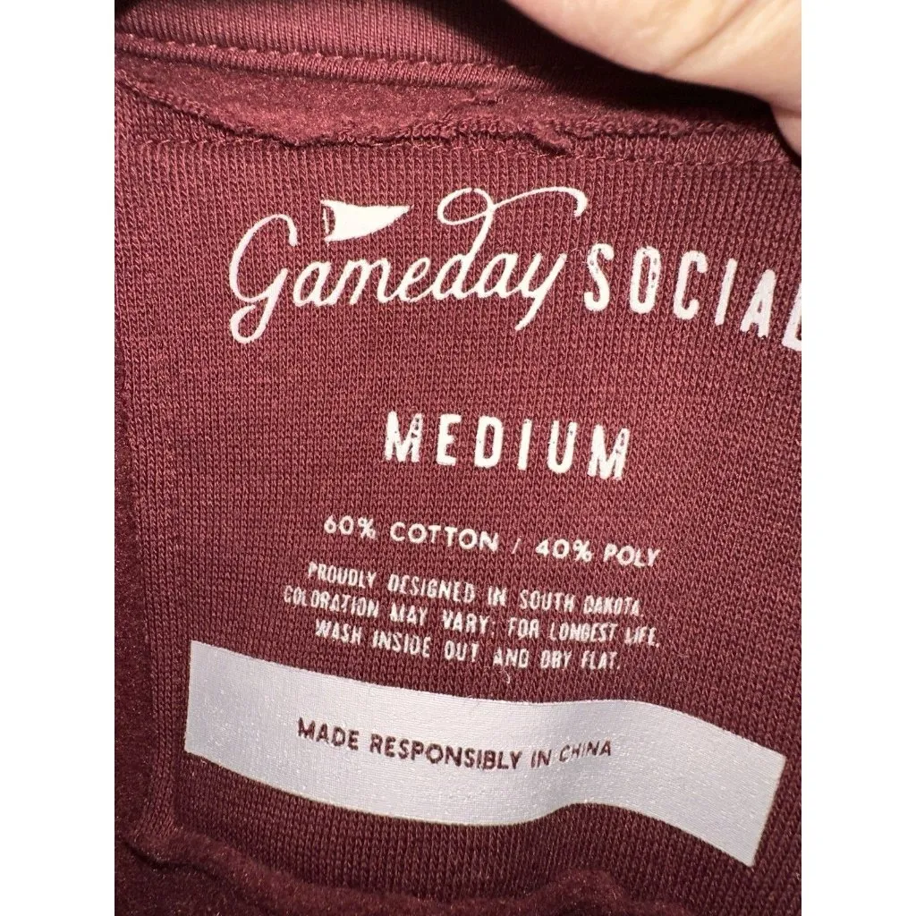 U of Montana Grizzlies Sweatshirt Women Size M Maroon Pullover Crewneck NWT Cozy Red Size M - Image 4