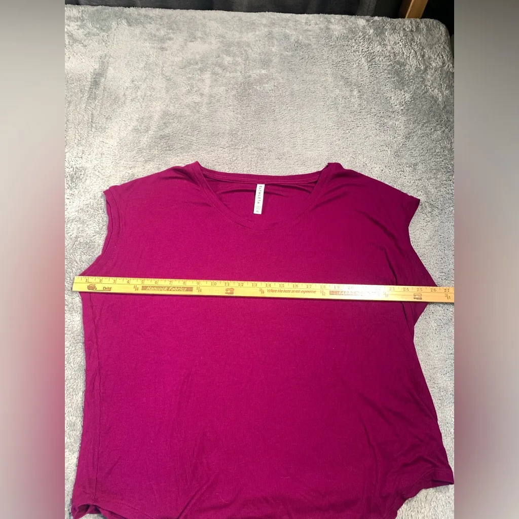 Athleta cloud light rob stratus tee fuchsia shirt XL - Image 4
