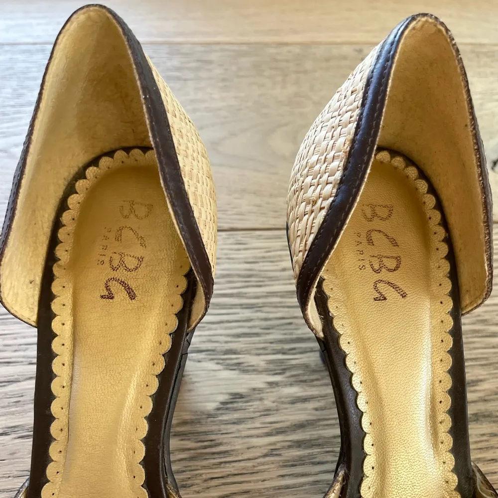 Tan and Brown BCBG 90s vintage heels with Bows - Image 6