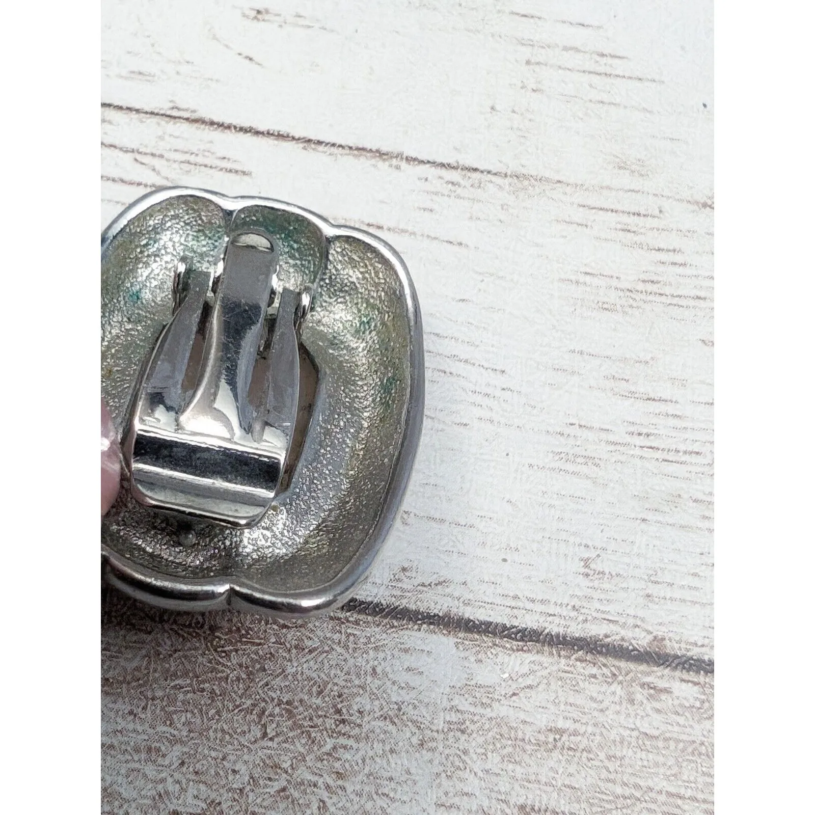 Vintage Clip On Earrings - Image 10