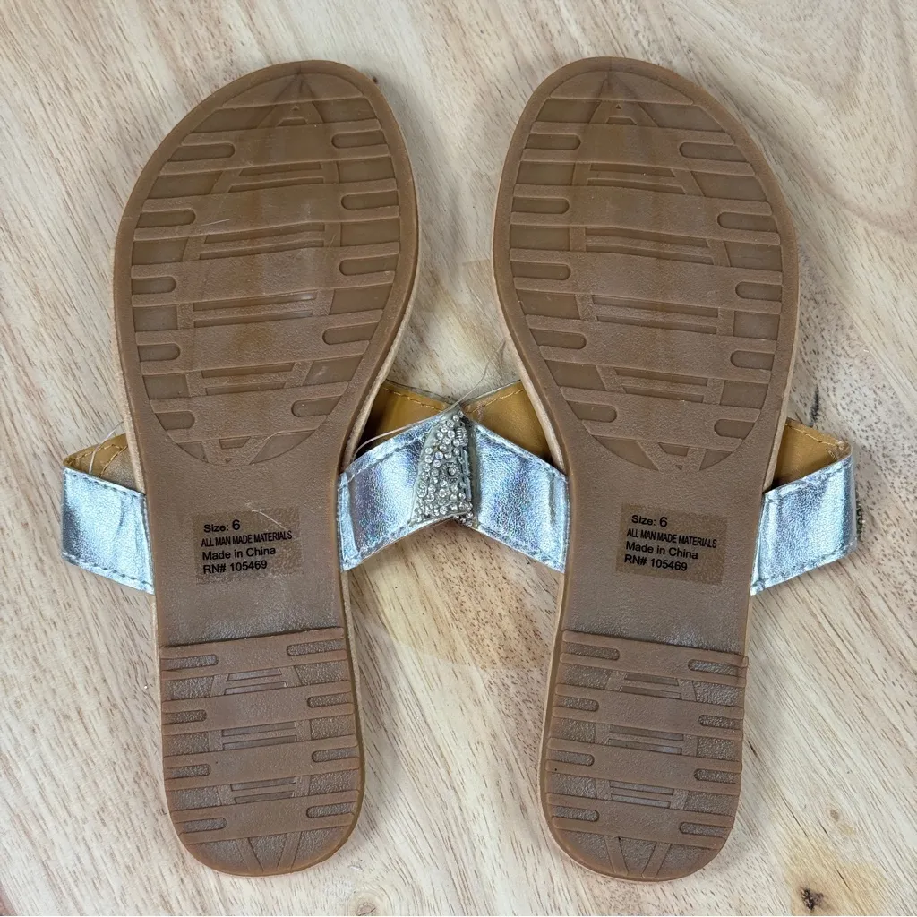 Olivia Miller Metallic Rhinestone Thong Flip Flop Sandals Silver Tan Size 6 - Image 10