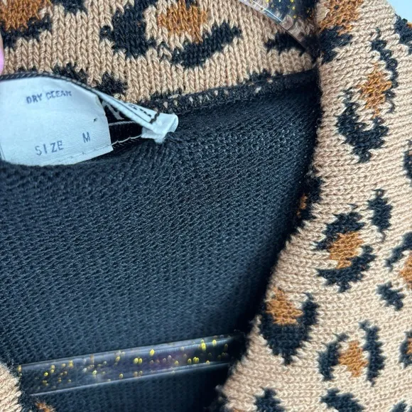 Vintage San Remo by Laura Knits Leopard Print Trim Black Cardigan Size Medium - Image 8