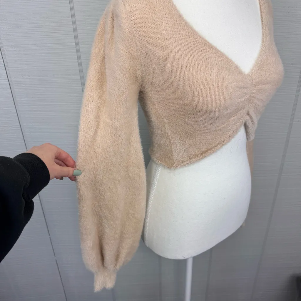 Forever 21 Beige Cropped Cinched Front Puff Sleeve Sweater Fuzzy Eyelash Knit - Image 2
