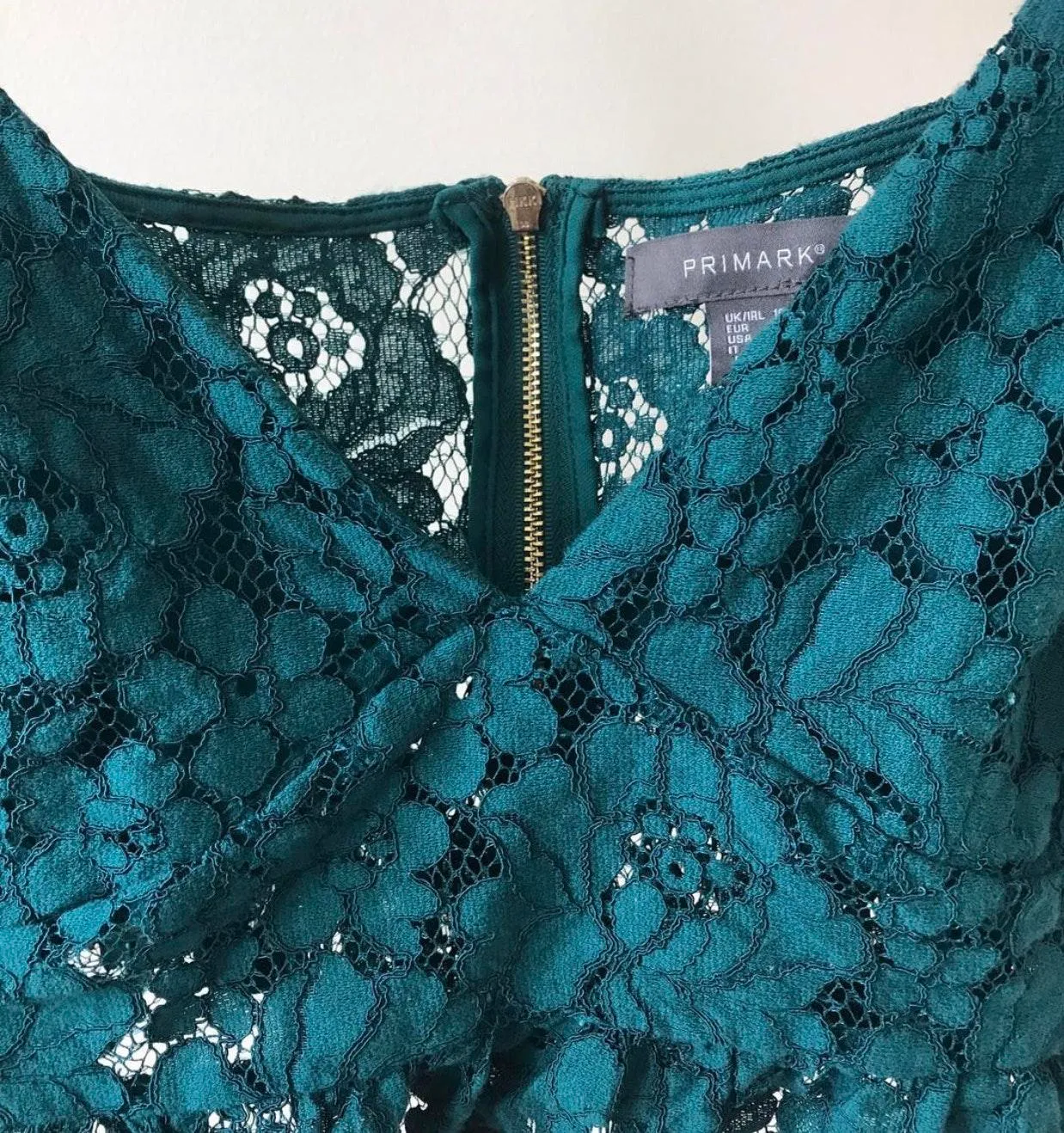 Primark Green Lace Tank - Image 3