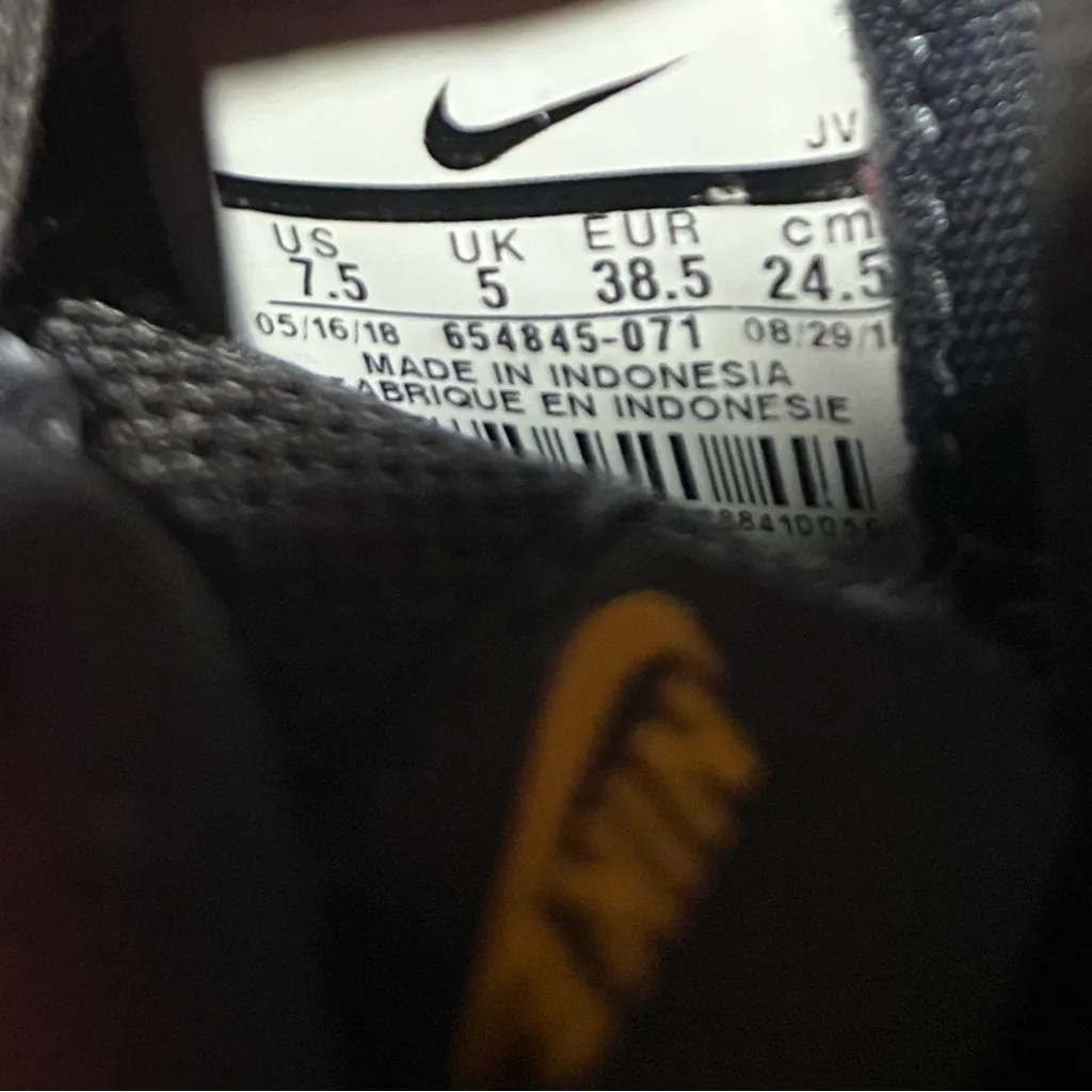 Nike Kaishi Womens Running Shoes 7.5 Anthracite Gold 654845-071 - Image 7