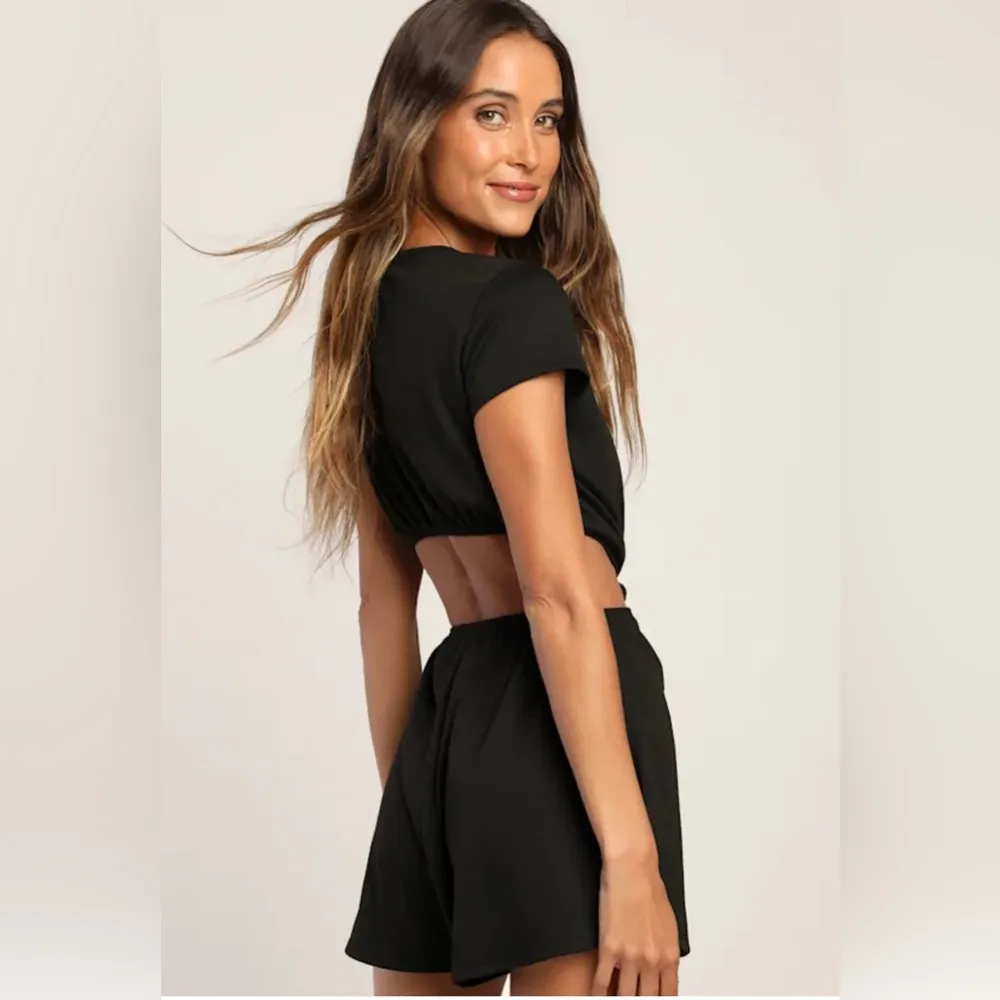 Lulus Laid-Back comfy Lagenlook Lifestyle Black Knot-Front Cutout Romper NWT MD - Image 2