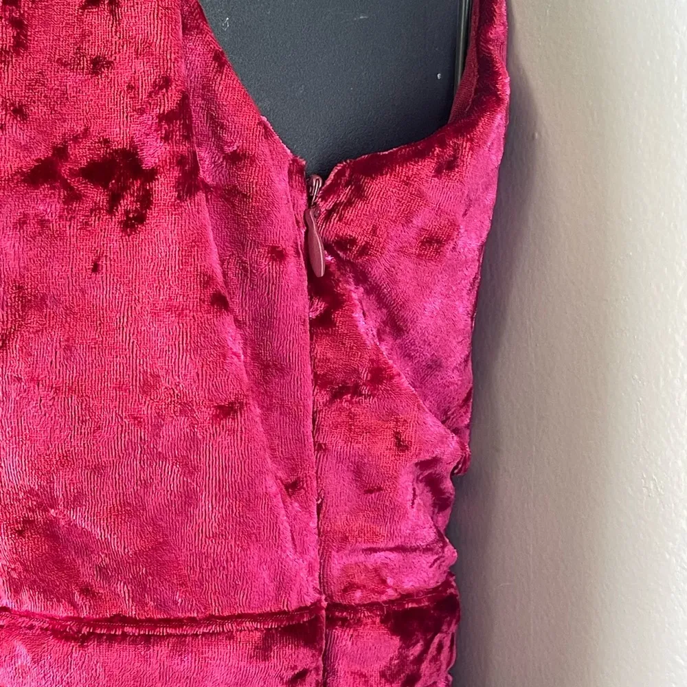 Essue Red Velvet Chemise Plunging Neckline - Image 3