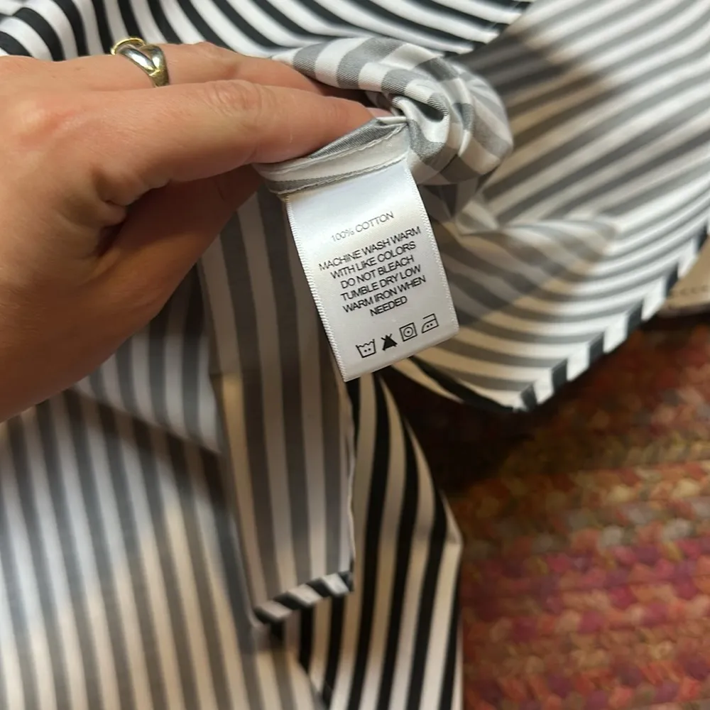 FOX CROFT NYC BLACK WHITE STRIPE LONG FIT BUTTON DOWN - Image 6