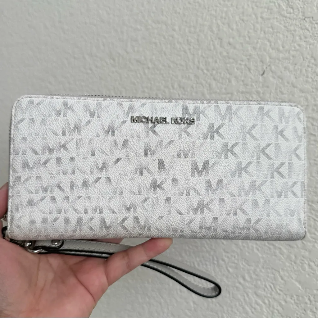 MICHAEL KORS Jet Set Travel Continental Zip Around Gray Leather Wallet Wristlet - Image 5