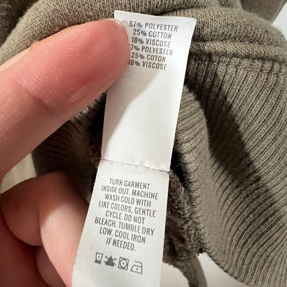 Aerie Turtleneck Sweatshirt Size Small in Green - Image 7