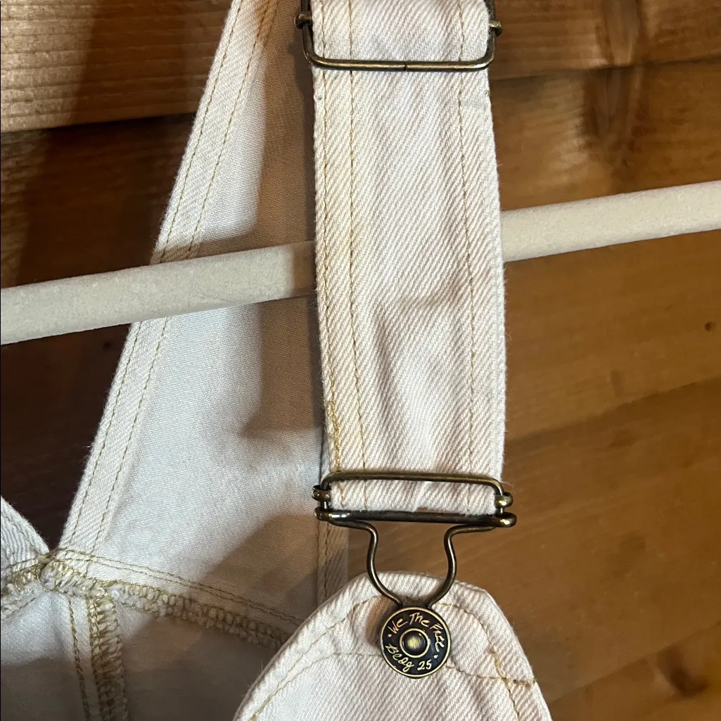 Free People Sun-kissed Denim Off White Overall Distressed Zip Raw Hem Size 6 Med - Image 8