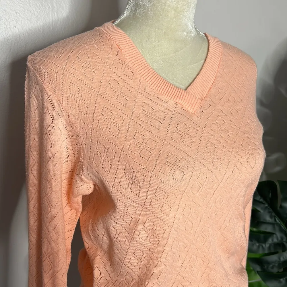 Cabelas • made in England pointelle vneck sweater - Image 35