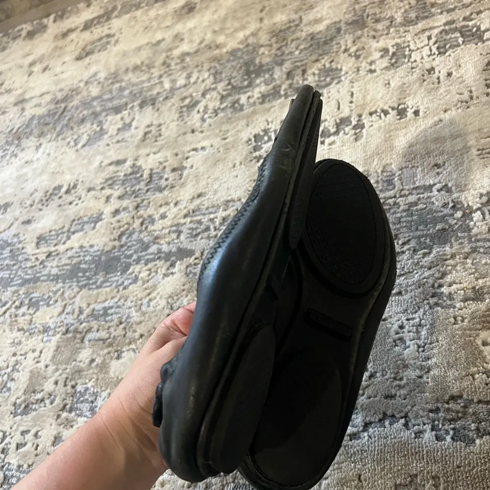 Tory Burch Black Leather Logo Flats Size 6.5 US - Image 4