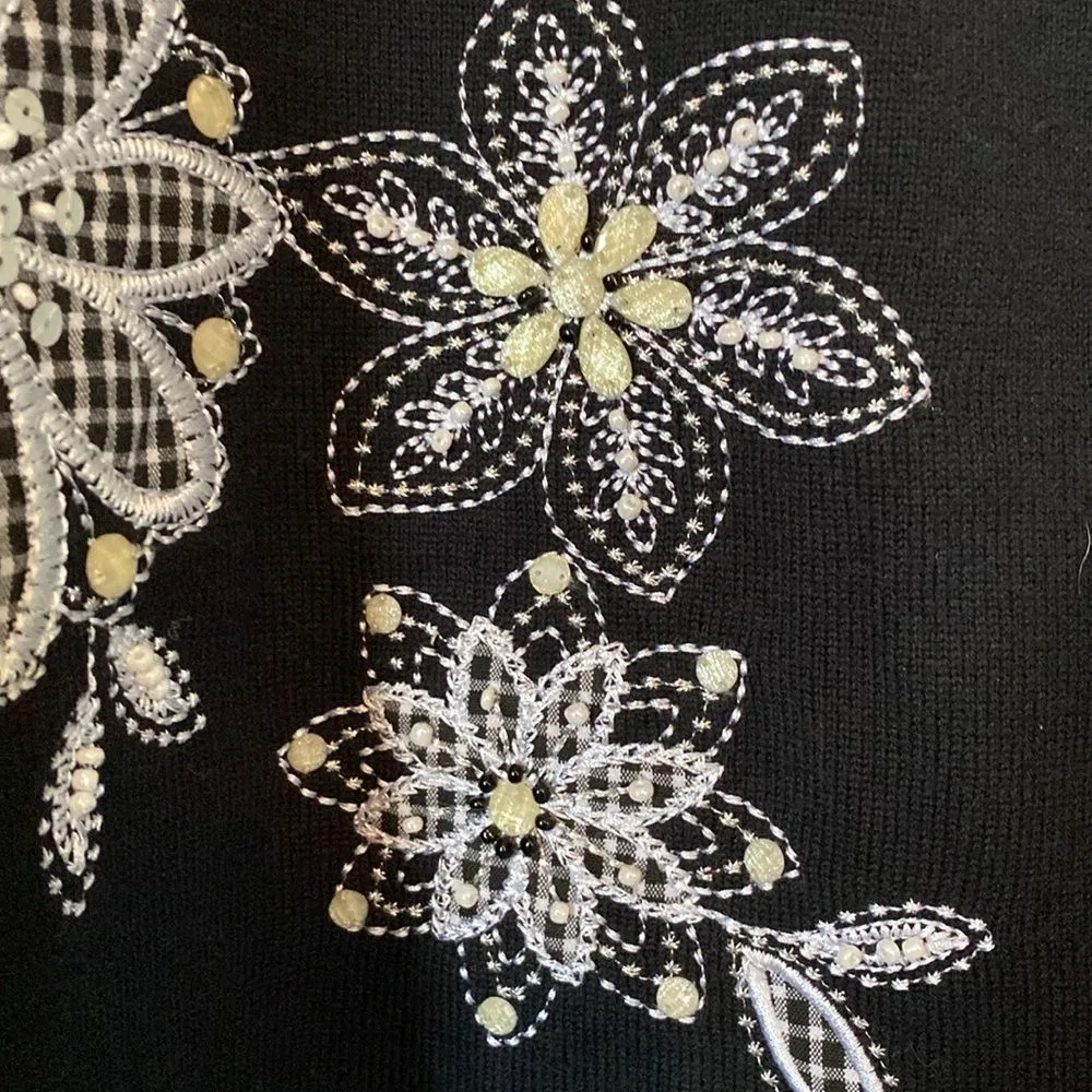 Alfred Dunner Black and White floral beaded sweater - 100% cotton - PXL - Image 4