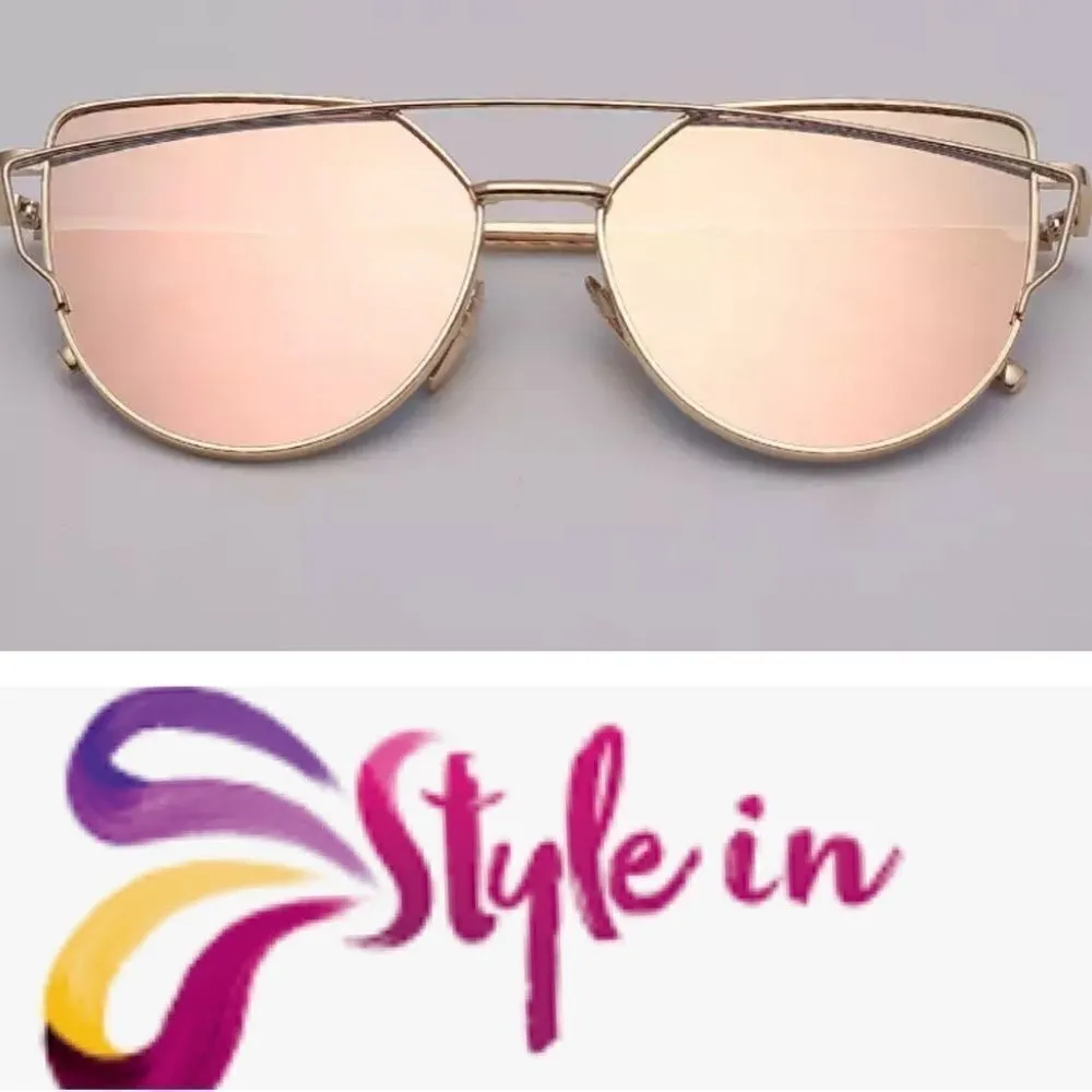 Woman’s Mirror Sunglasses Pink - Image 3