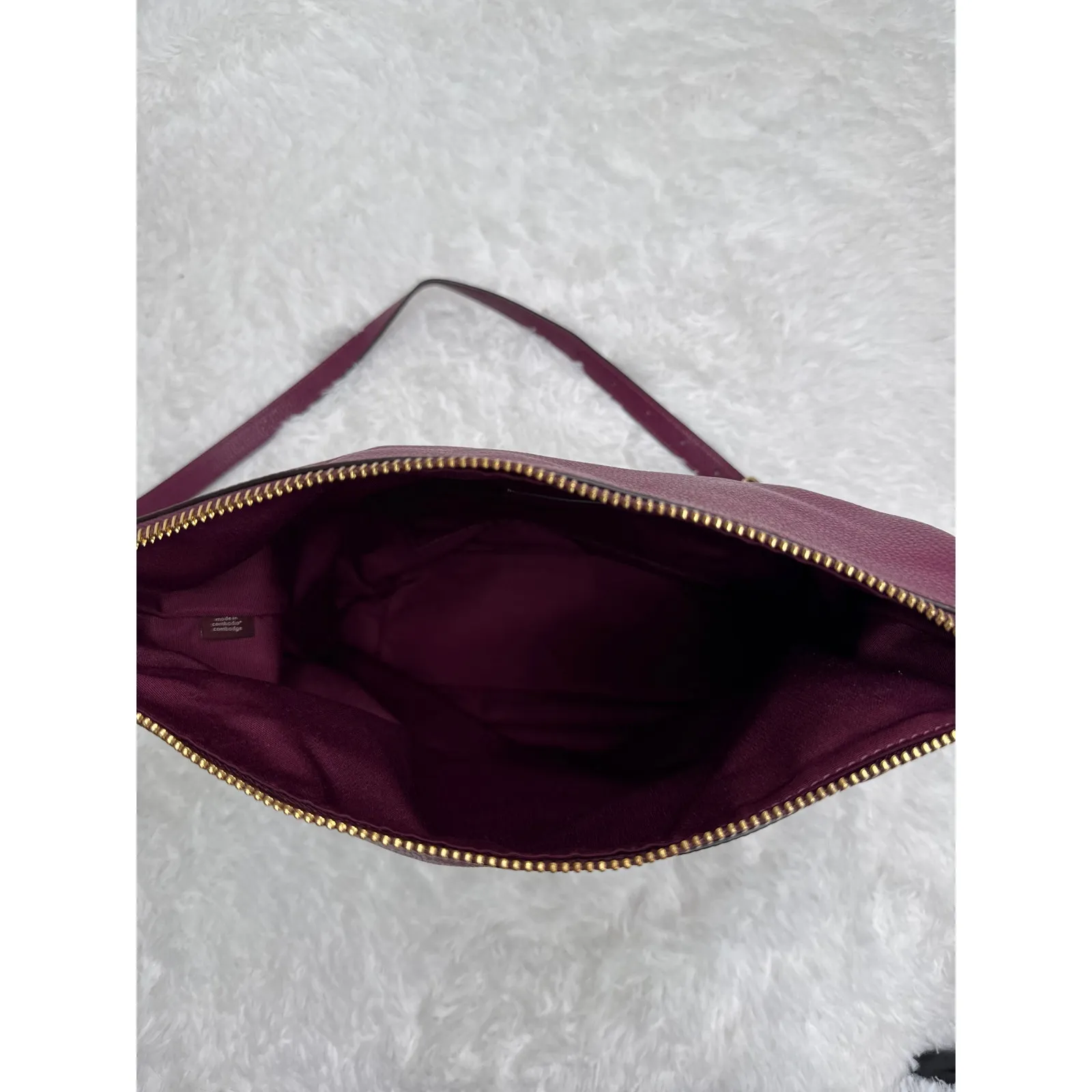 Coach Abby duffle berry Pebbled Leather Shoulder Bag F31507 like NEW - Image 10